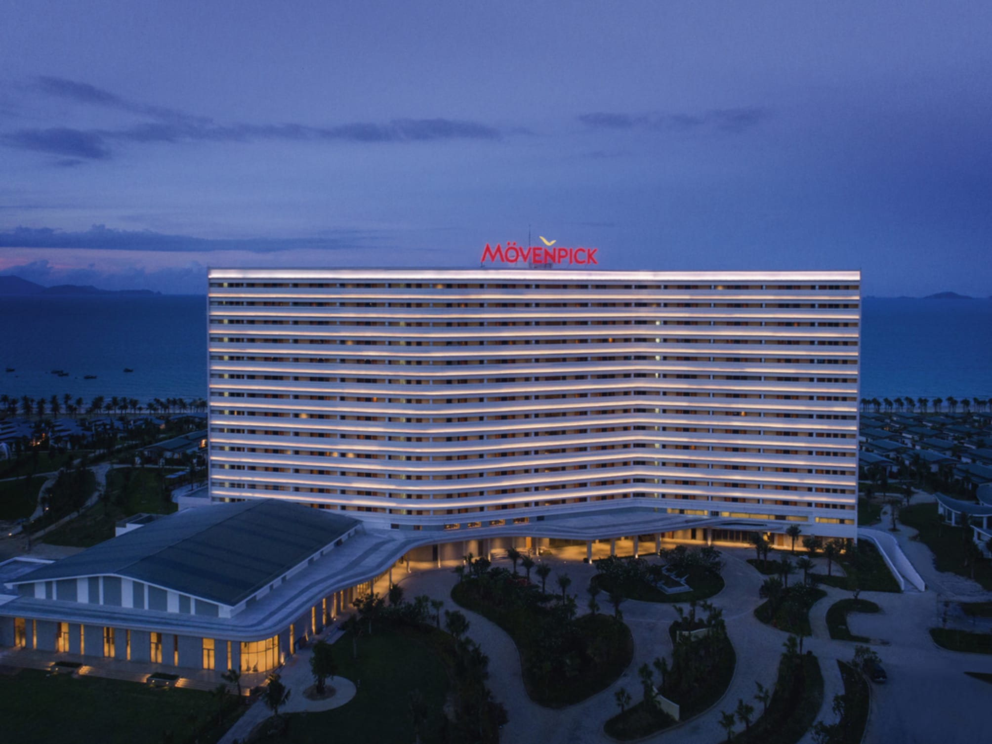 Mövenpick Resort Cam Ranh 1