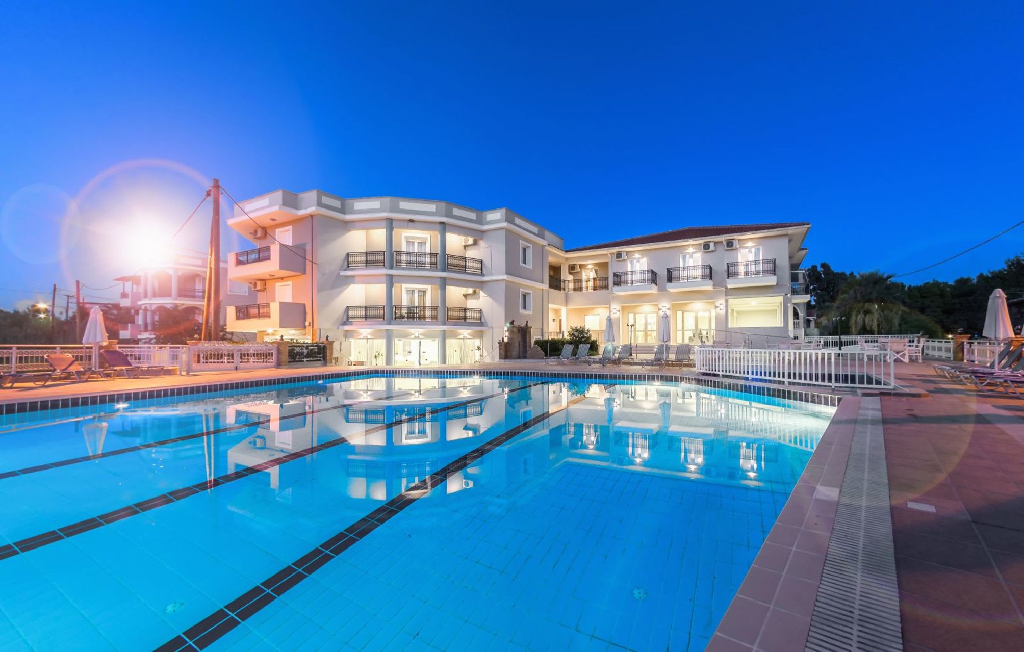 Karras Hotel 1