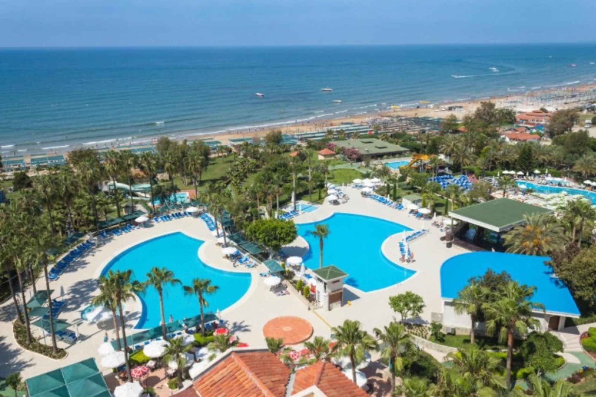 Iz Flower Side Beach Hotel 1