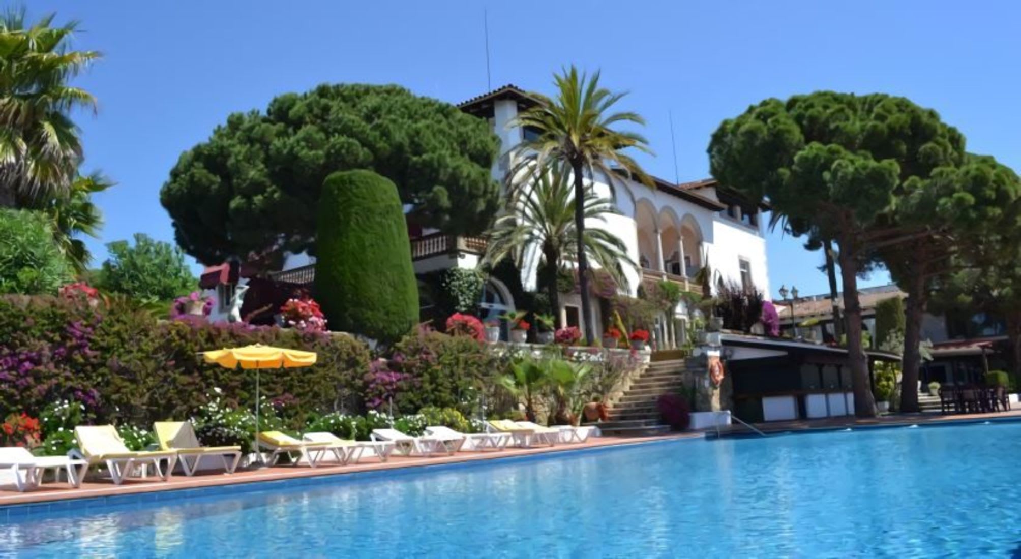Hotel Roger de Flor by Seleqtta 1