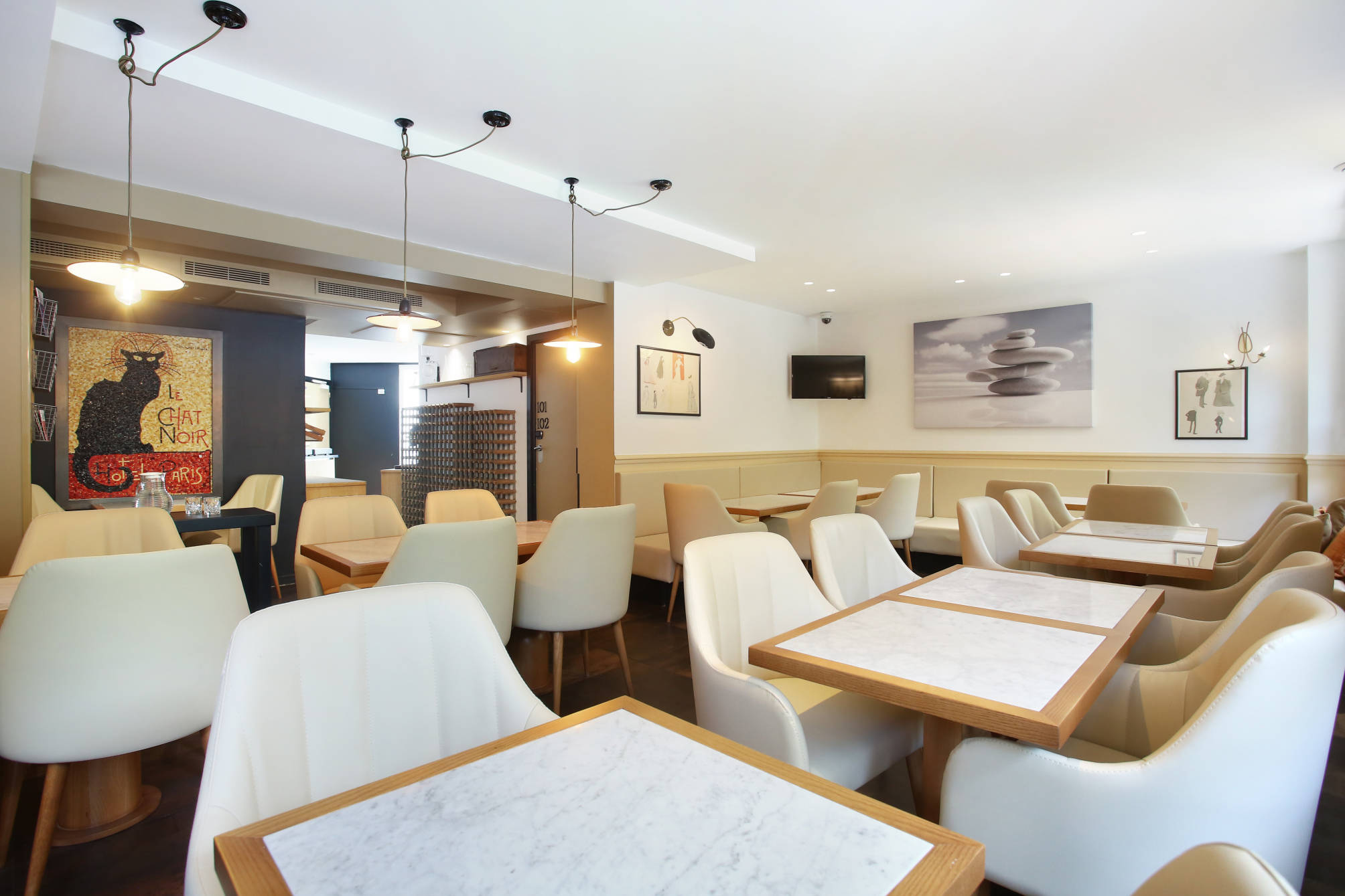 Hotel Le Chat Noir 1