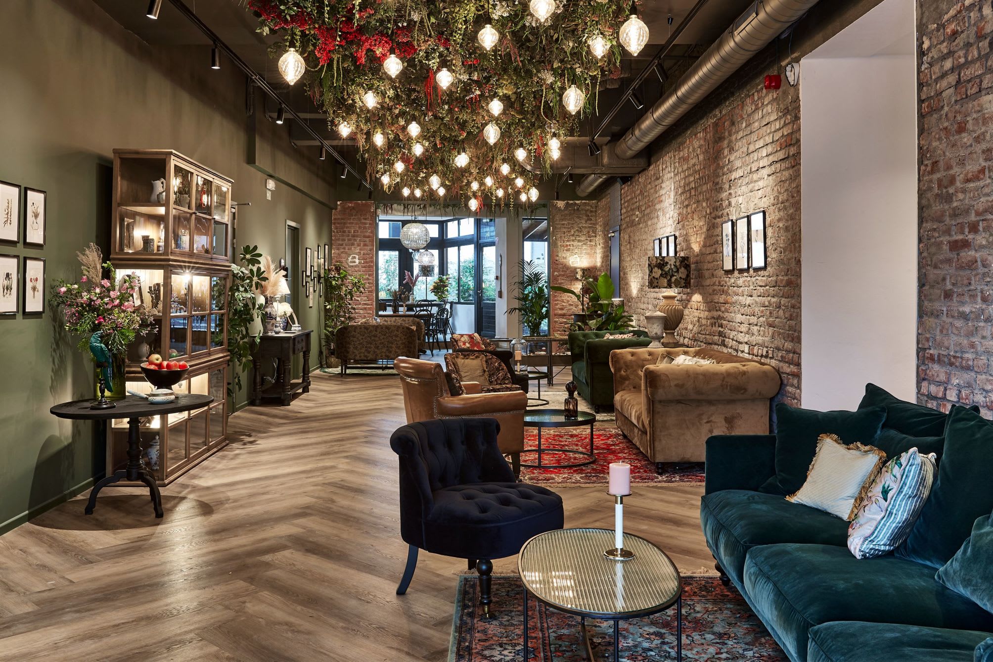 Urban Yard Hotel 2