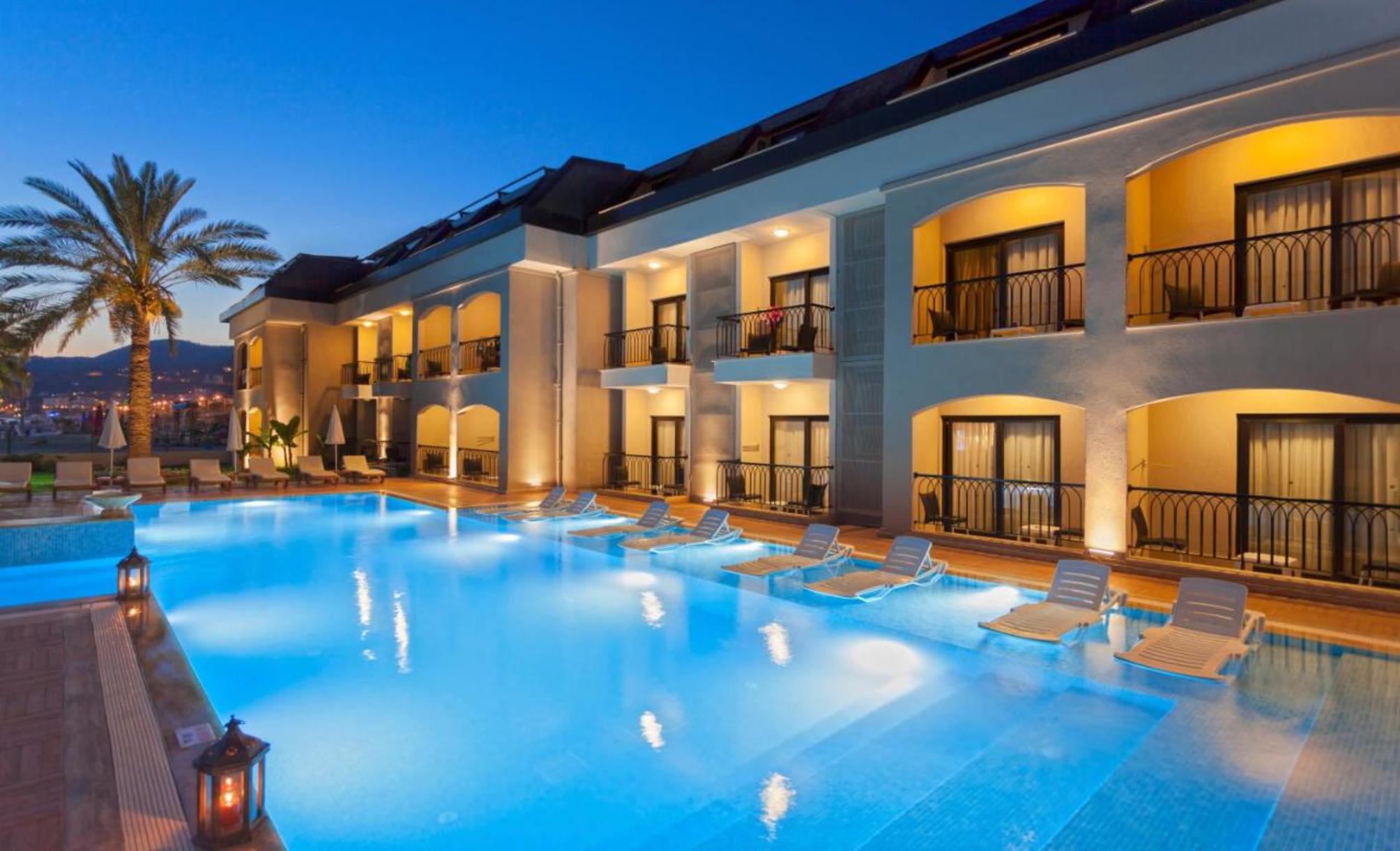 Alaaddin Beach Hotel - Adult Only 2