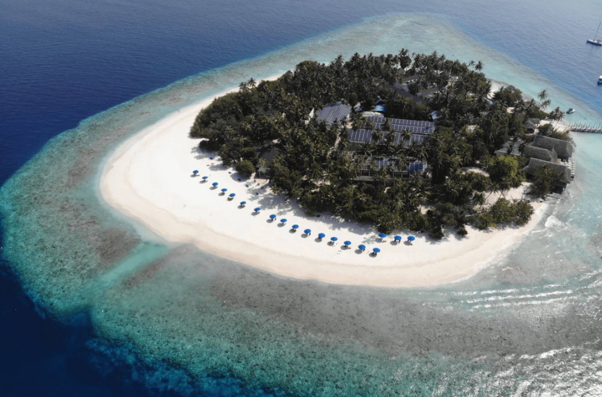 Malahini Kuda Bandos Resort 2