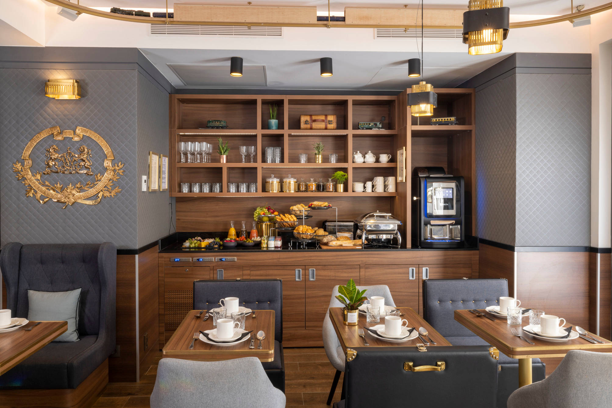 Hotel Whistler - Gare du Nord 1