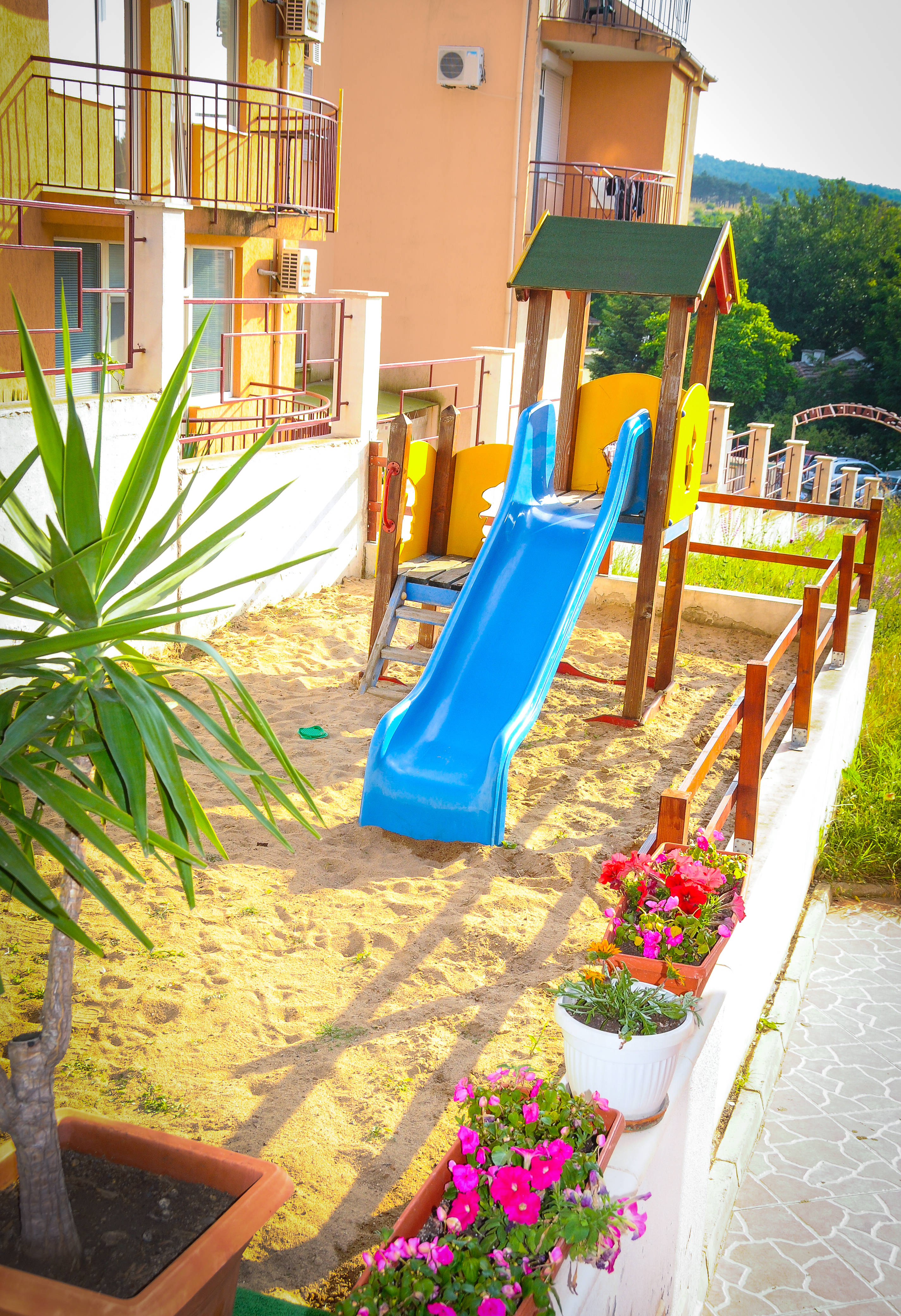 Hotel Apolis 1