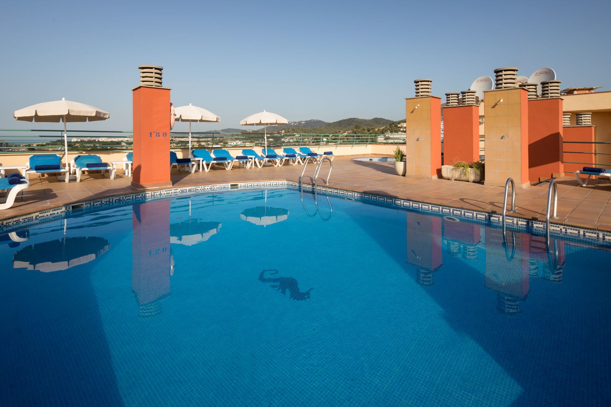 htopFun Royal Sun Suites 4Sup 1