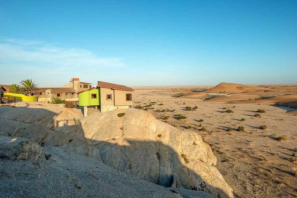 Desert Breeze Lodge 1
