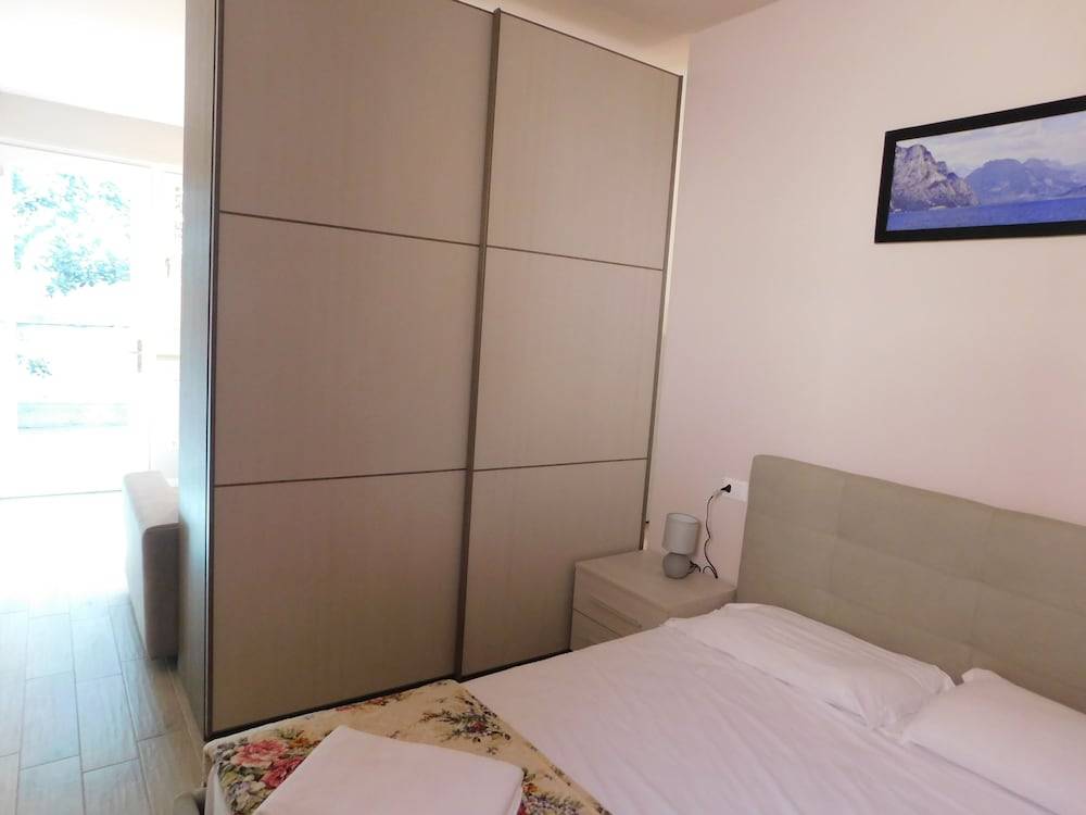 Holidays Residence 2