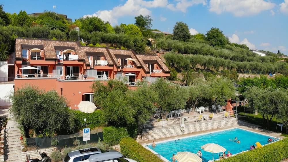 Holidays Residence 1