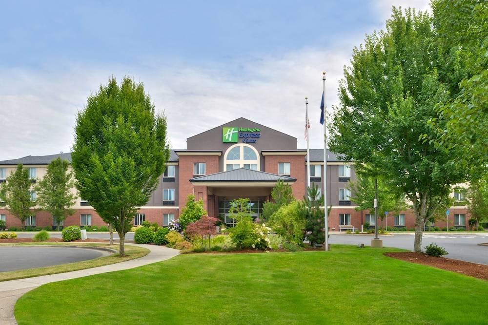 Holiday Inn Express & Suites ALBANY OREGON by IHG 1