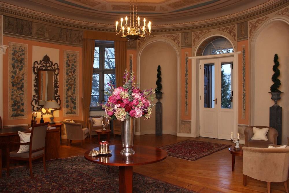 Schlosshotel Burg Schlitz 2