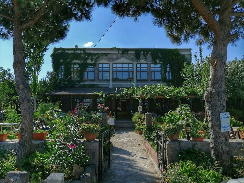 Assos Büyük Yıldızsaray Otel 1