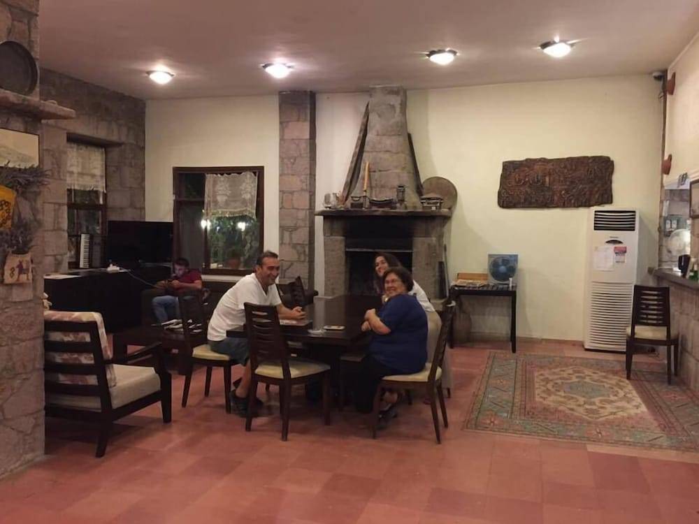 Assos Büyük Yıldızsaray Otel 2