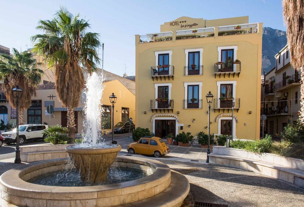 Hotel La Piazzetta 1