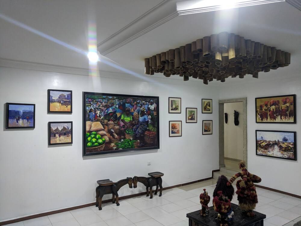 NatureMark Gallery and Guest House 2