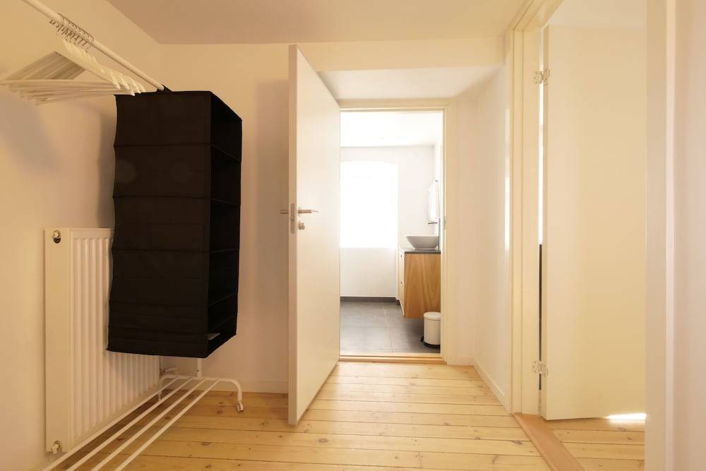 Rent a place to sleep 3 1