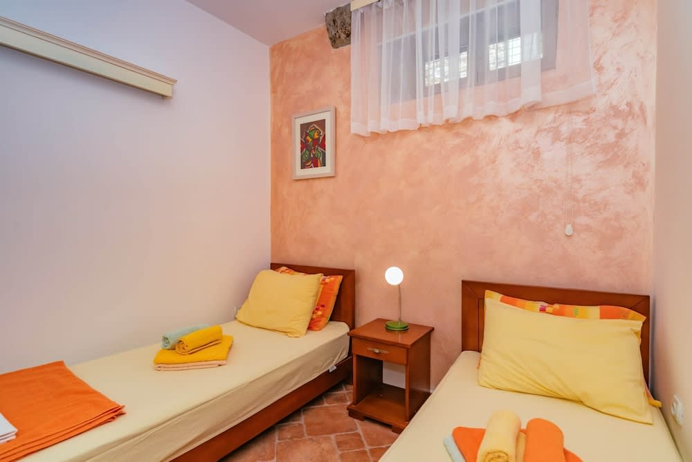 Apartments Bigovo Veljic 2