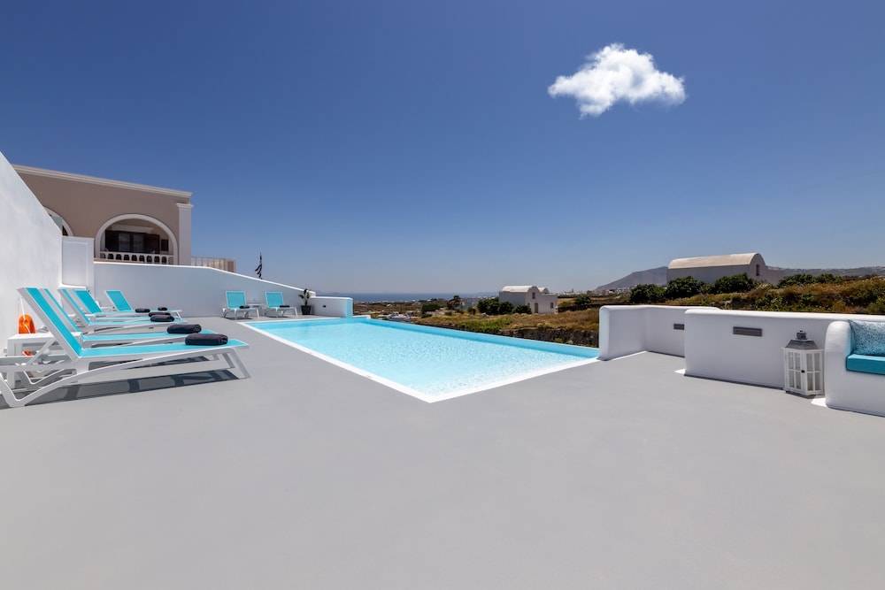 Evas House 1