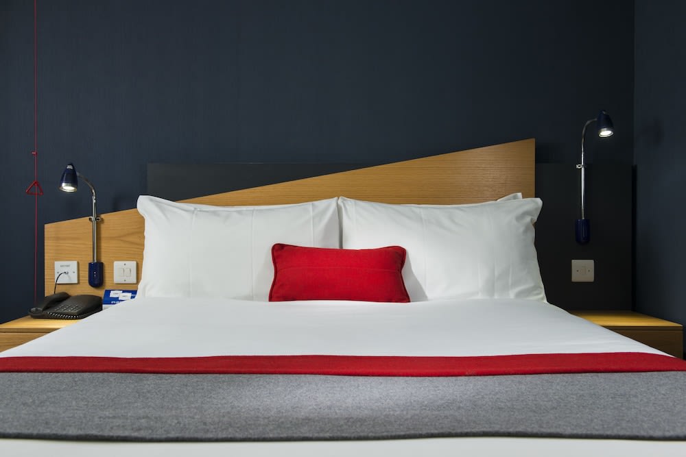 Holiday Inn Express STOKE ON TRENT by IHG 2