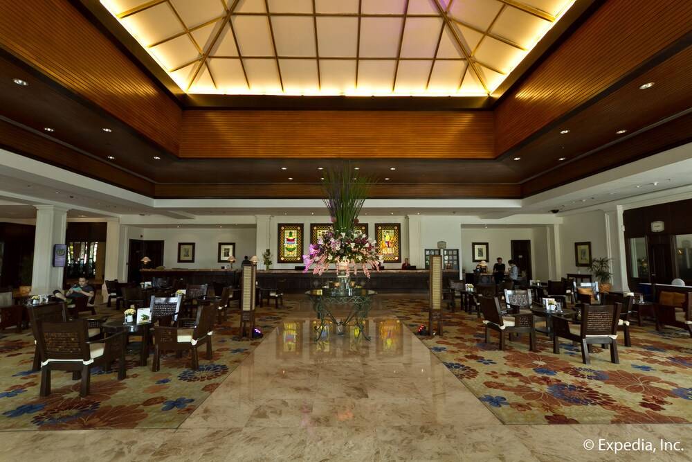 Waterfront Airport Hotel and Casino 2