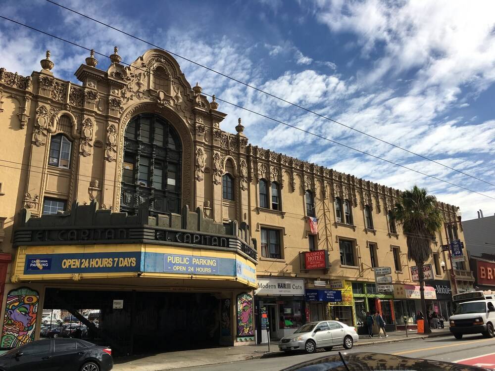 El Capitan Hotel 1