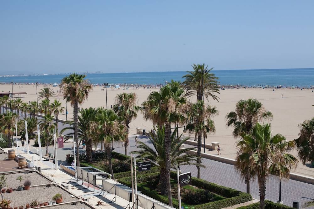 Sol Playa Suites 1