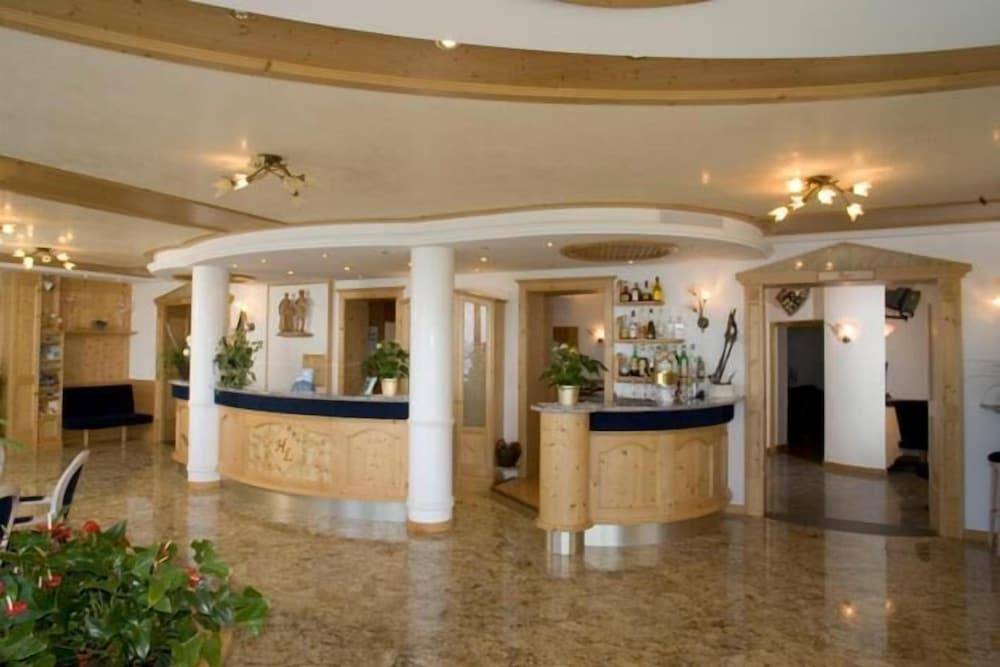Hotel Laguna 2