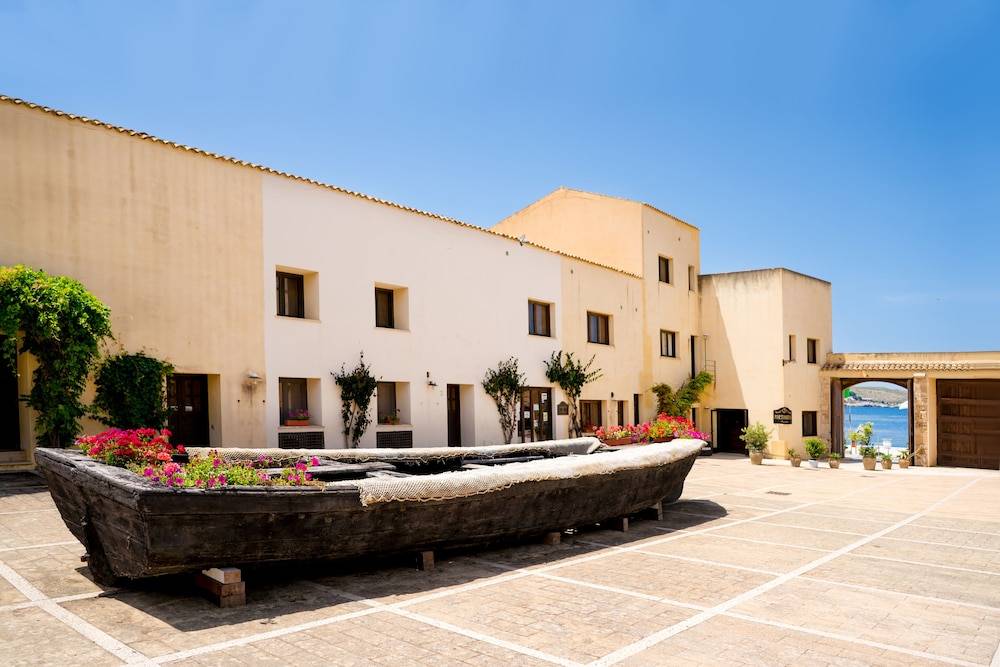 Phi Hotel La Tonnara di Bonagia 2