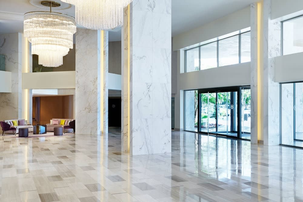 Sheraton Gateway Los Angeles Hotel 2