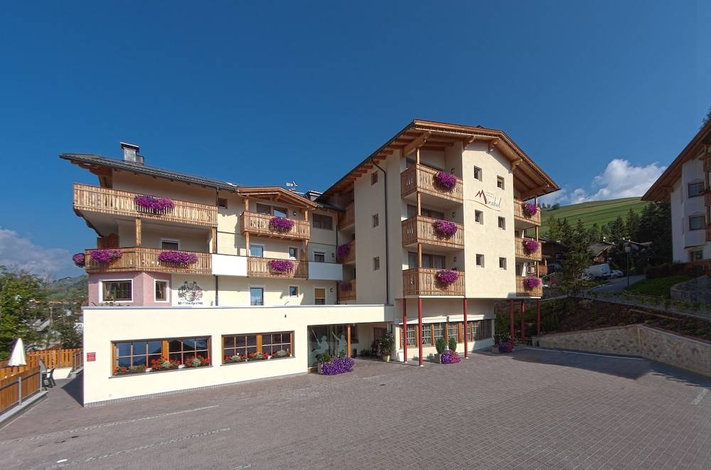 Hotel Mirabel 1