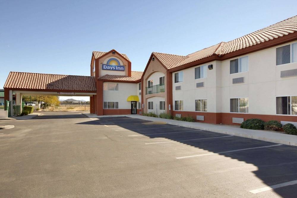 Days Inn by Wyndham Phoenix North 1
