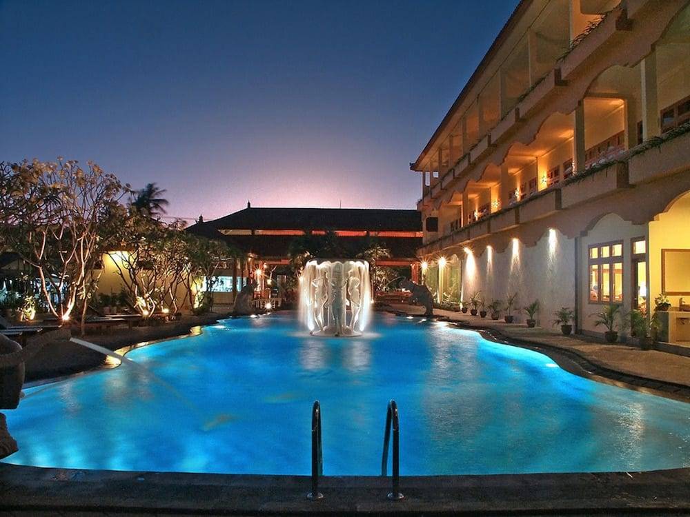 Febri's Hotel & Spa 1