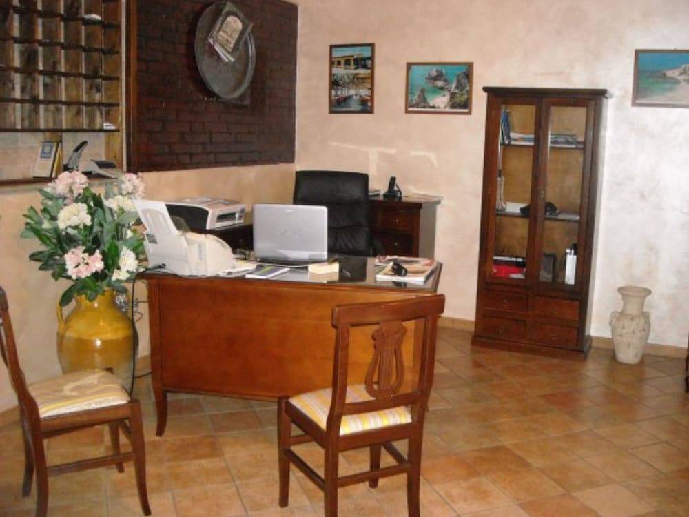 Hotel La Fattoria Sul Mare 2