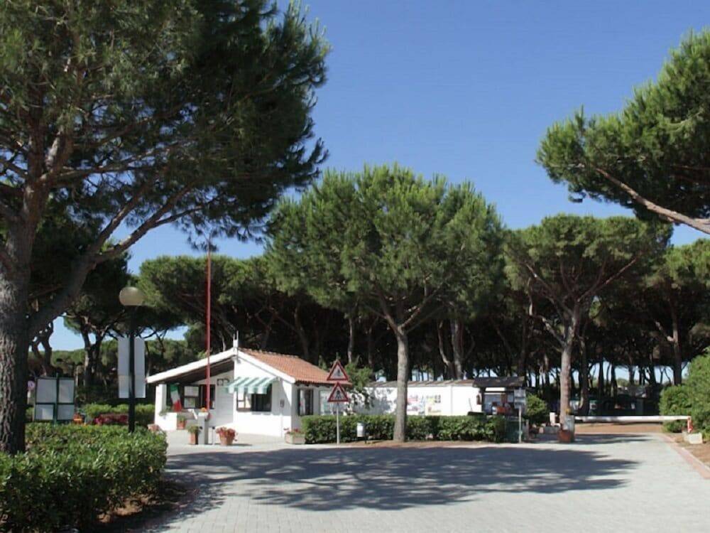 Camping Village Marina Chiara 1