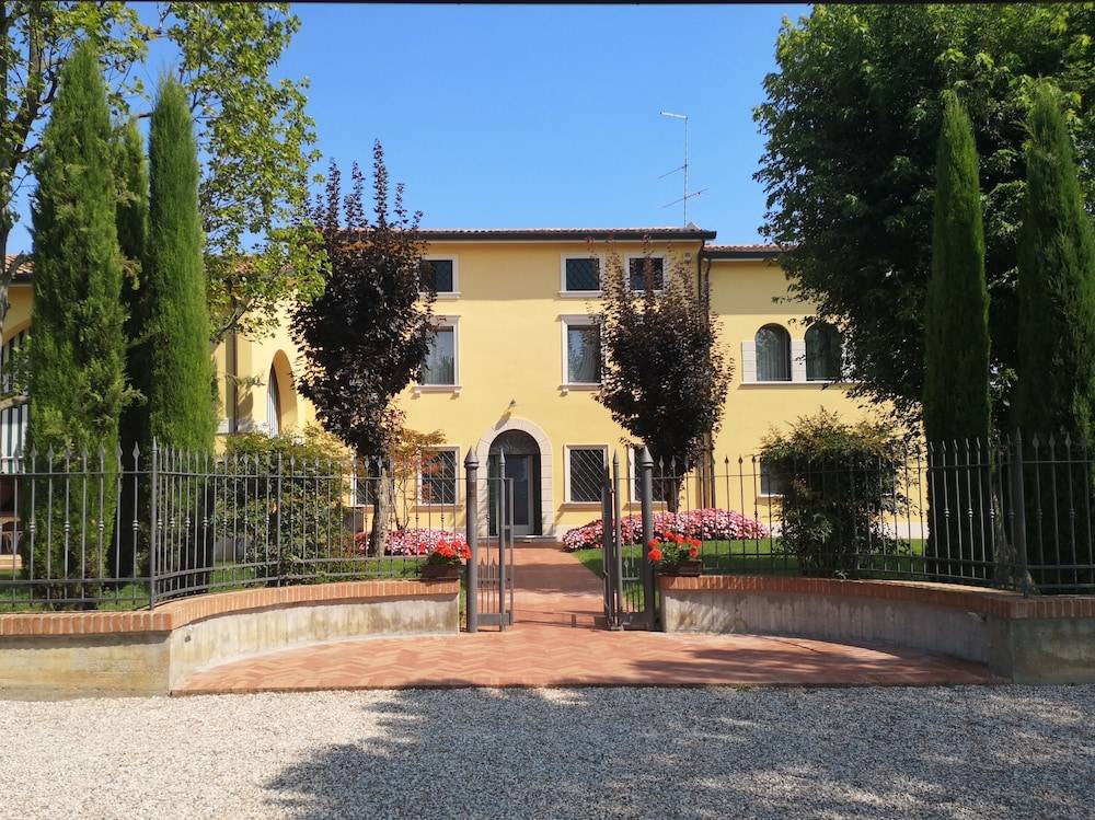 Villa Montenero 1