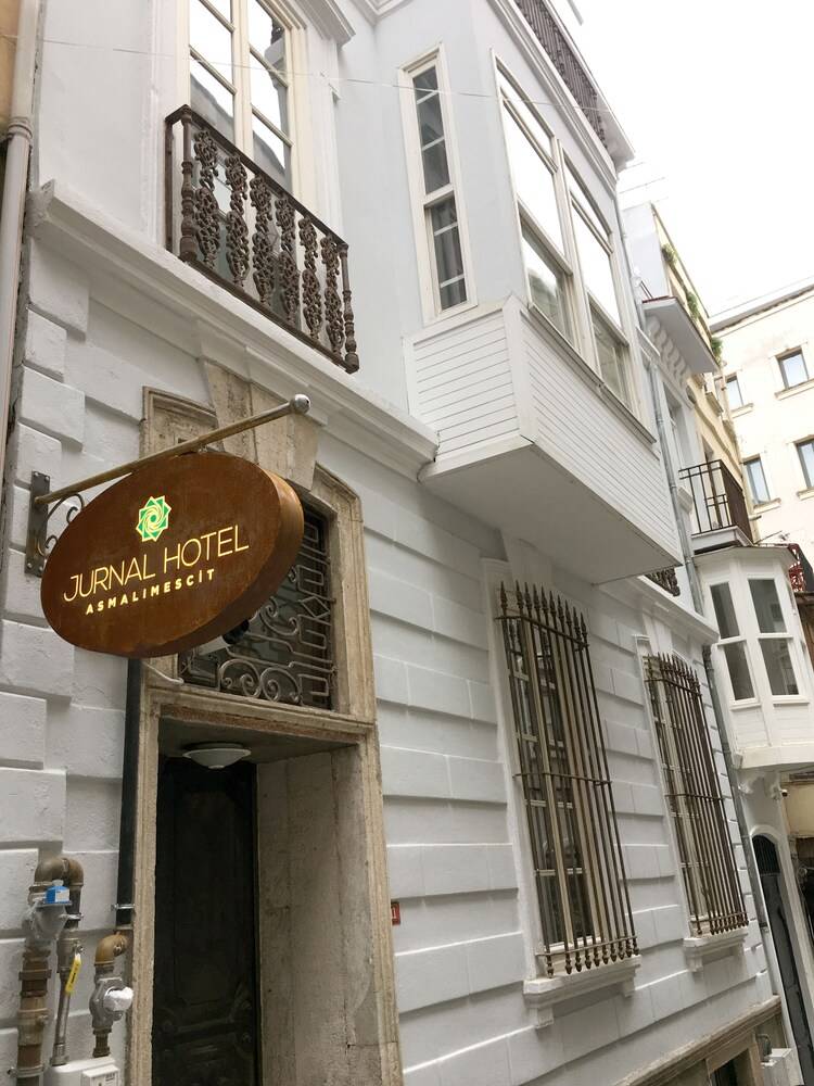 Jurnal Hotel 1