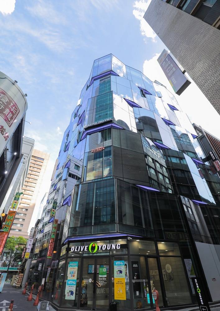 Line Hotel Myeongdong 1