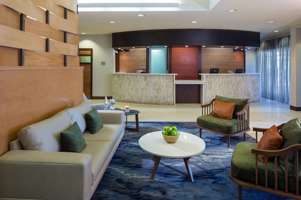 Fairfield Inn & Suites by Marriott Orlando Lake Buena Vista 2