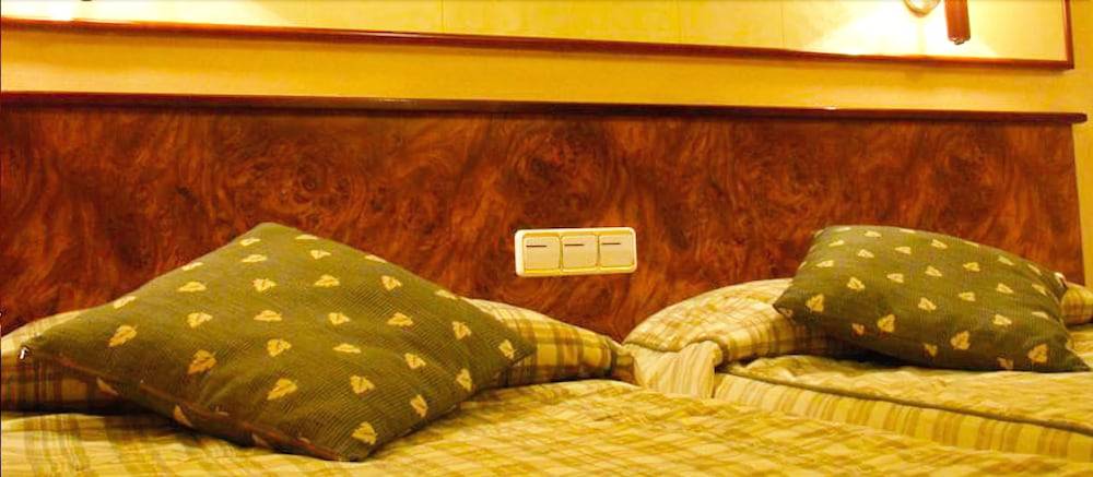 Hotel Odon 2