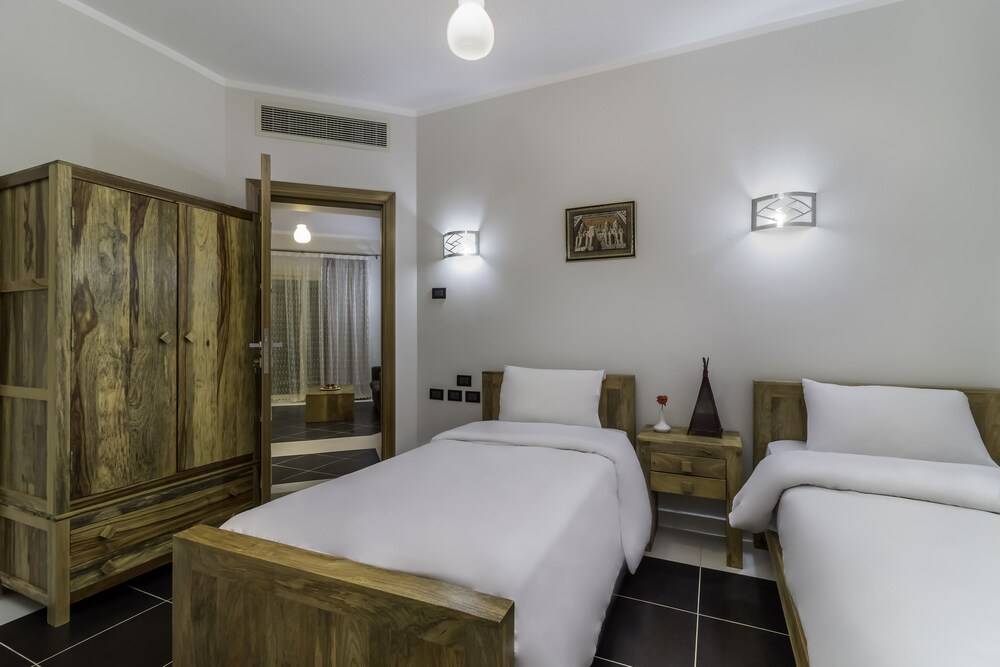 Royal Beach Serviced Apartments 2
