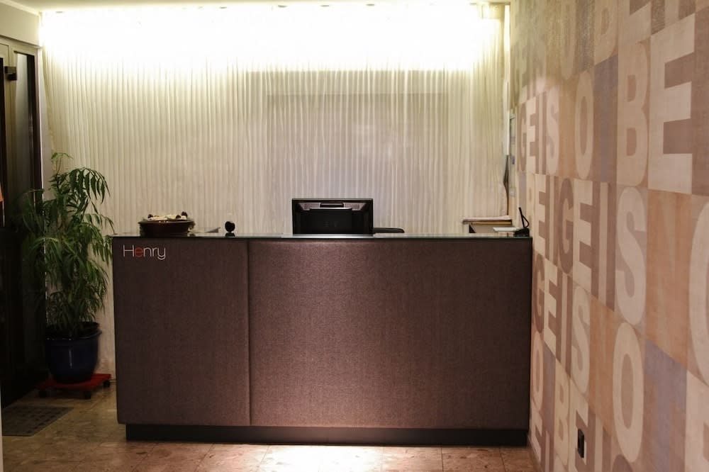Hotel Henry 1