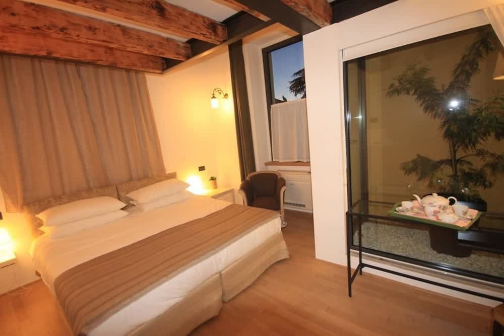 Lisander B&B suite and terrace 2