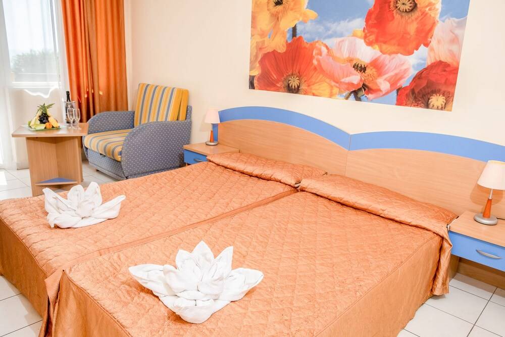 Hotel Dolphin 1