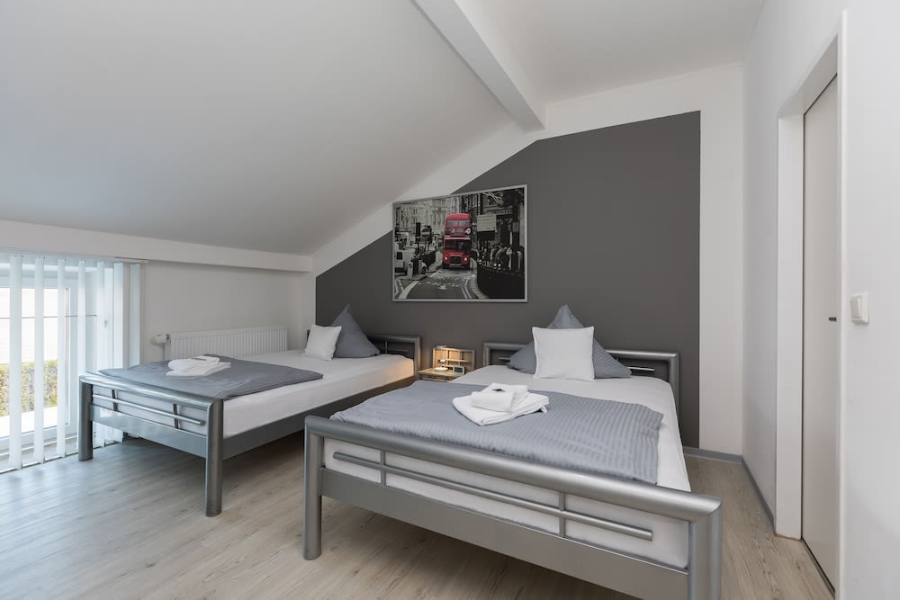 Hotel Rühen, 24 Stunden Check in, Küche, kostenfreie Parkplätze 1