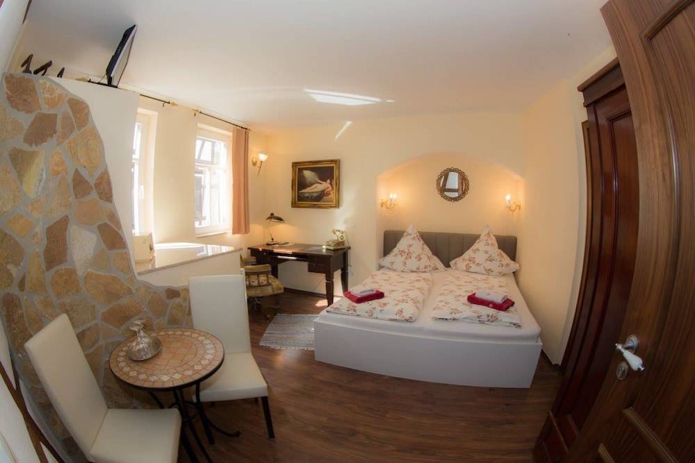 Kleine Villa Rose 2