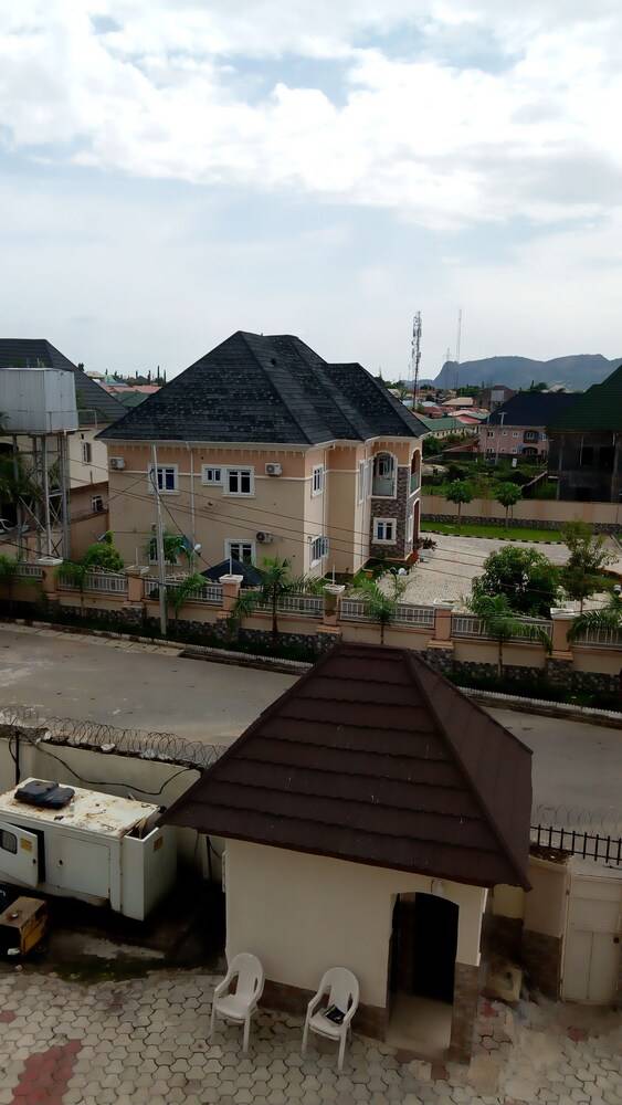 SeaDry Suites 2