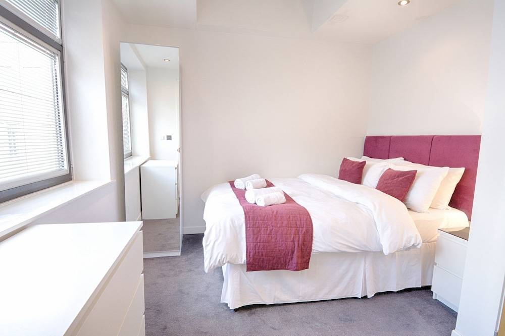 Roomspace Apartments -Watling Street 1