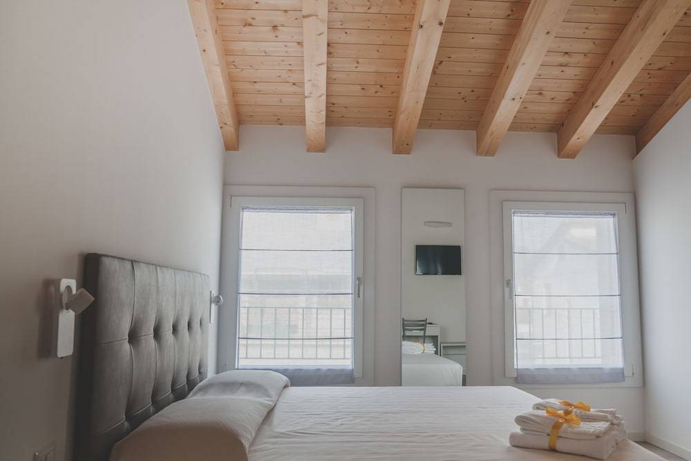 Terra Ferma Rooms&More 2
