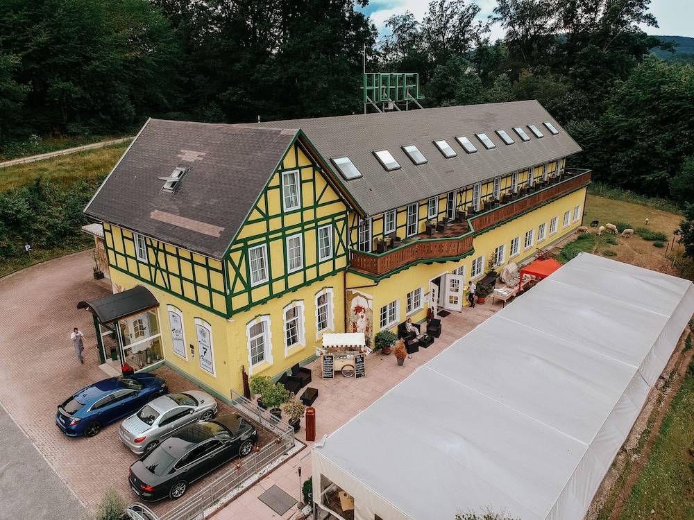 Hotel Restaurant 7 Berge am Schlehberg 1